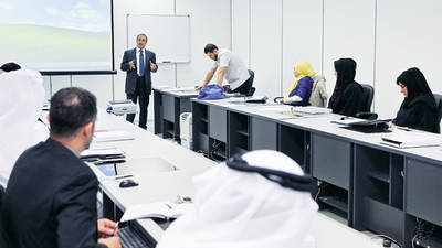 الأخطاء اللغوية الشائعة في دورة تدريبية بمركز تريم عمران