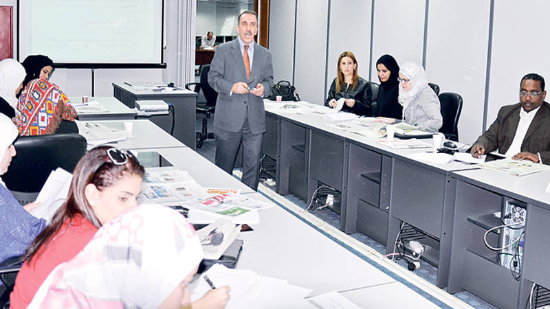 فن التعليق الصحفي ورشة عمل في مركز تريم